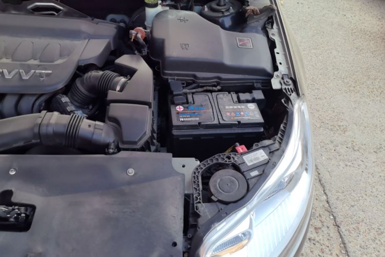 Used Citroen C5 2013 2.0L Automatic Luxury Model Engine Bay Left