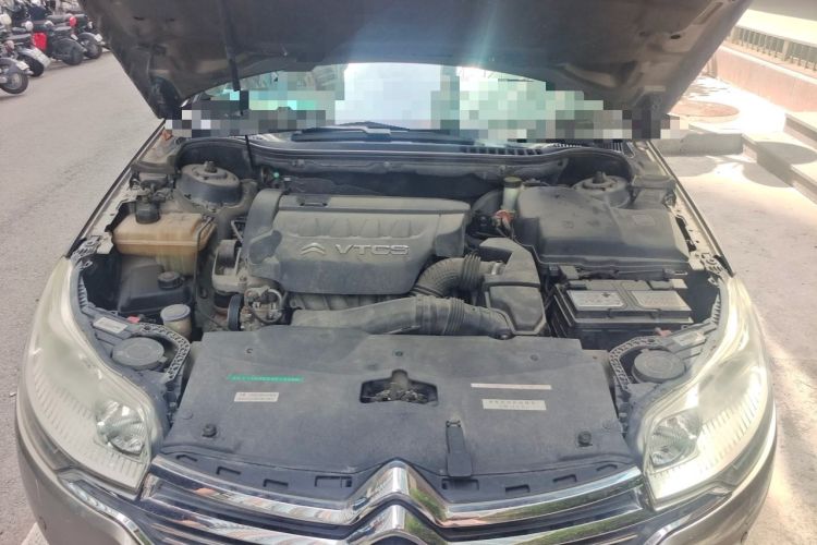 Used Citroen C5 2013 2.3L Automatic Enjoyment Model Engine Bay