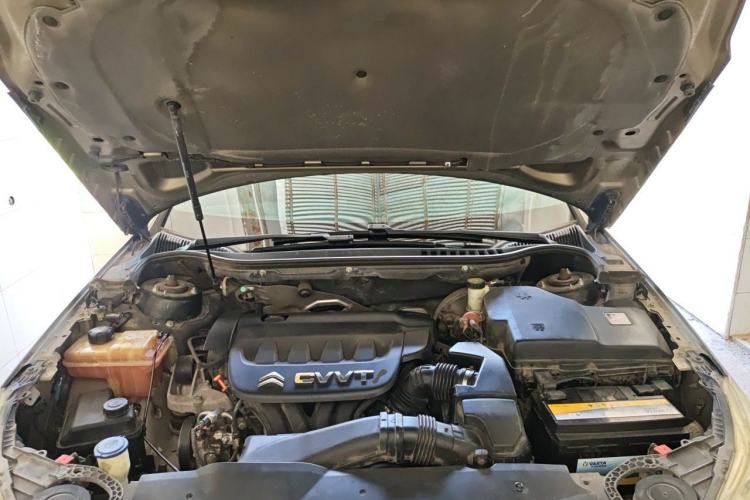 Used Citroen C5 2013 2.0L Automatic Luxury Model Engine Bay