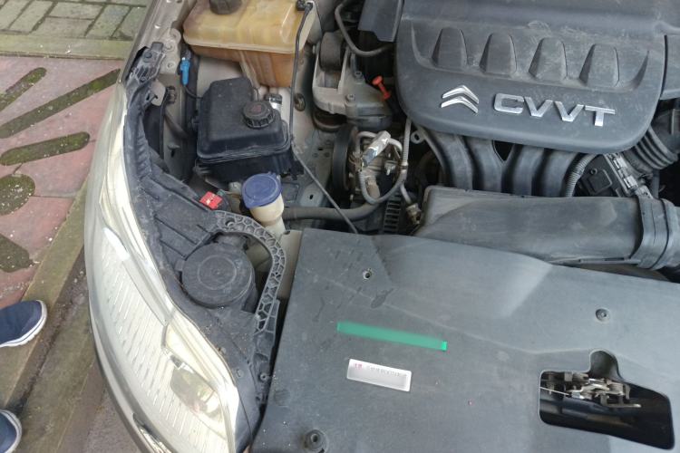 Used Citroen C5 2013 2.0L Automatic Luxury Model Engine Bay Right