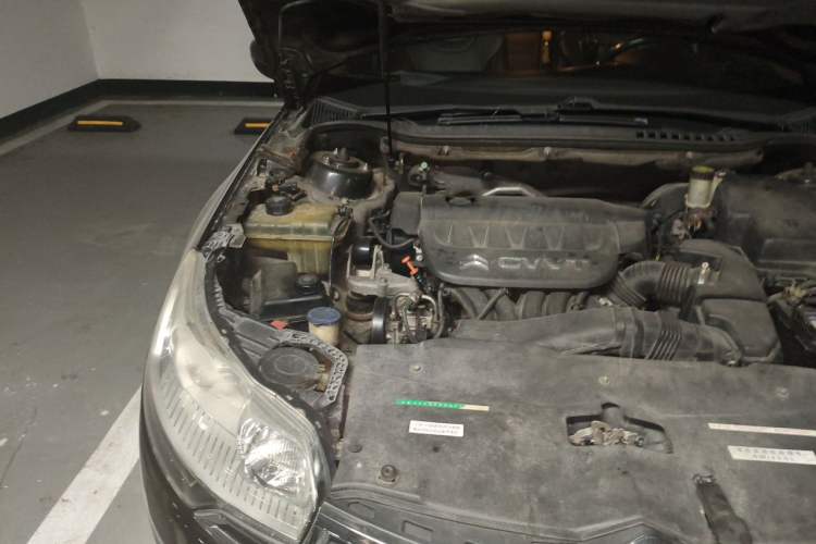 Used Citroen C5 2013 2.0L Automatic Luxury Model Engine Bay Right