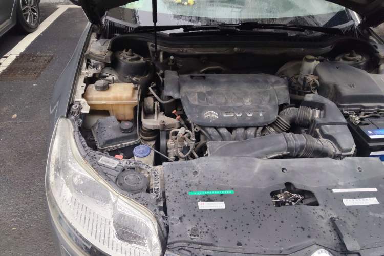 Used Citroen C5 2013 2.0L Automatic Luxury Model Engine Bay Right