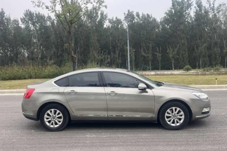 Used Citroen C5 2013 2.0L Automatic Luxury Model Exterior 4