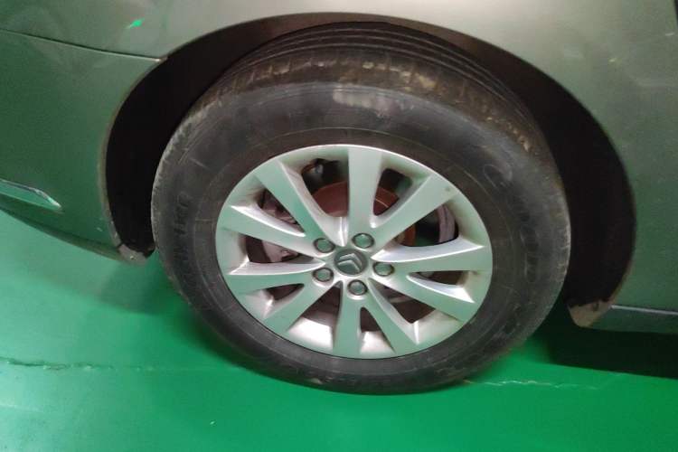 Used Citroen C5 2013 2.0L Automatic Luxury Model Exterior 8