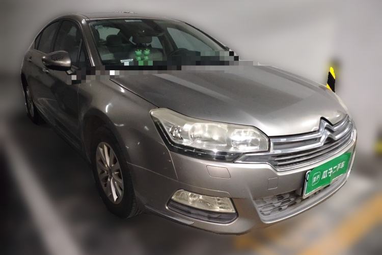 Used Citroen C5 2013 2.0L Automatic Luxury Model Front Right 45 Deg