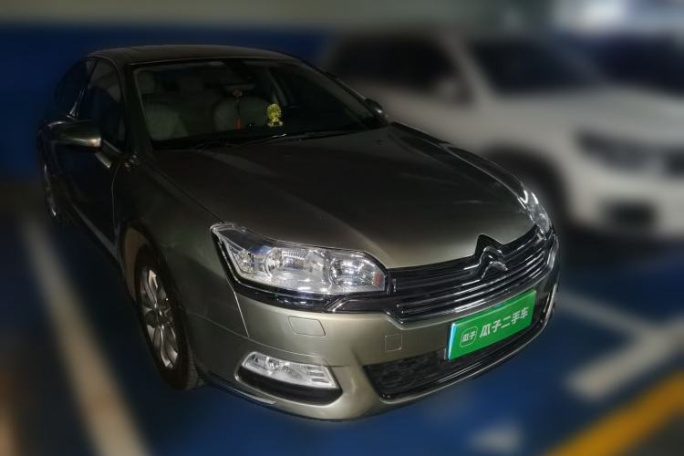 Used Citroen C5 2013 2.3L Automatic Zunyu Model Front Right 45 Deg