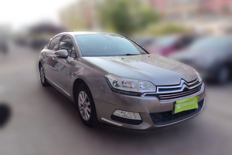Used Citroen C5 2013 2.0L Automatic Luxury Model Front Right 45 Deg