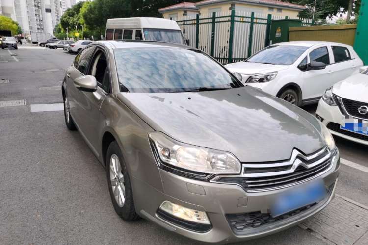 Used Citroen C5 2013 2.0L Automatic Luxury Model Front Right 45 Deg