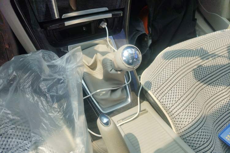 Used Citroen C5 2013 2.0L Manual Comfort Version Gear Lever