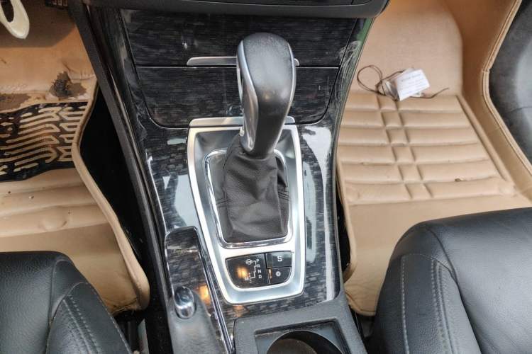 Used Citroen C5 2013 2.0L Automatic Luxury Model Gear Lever