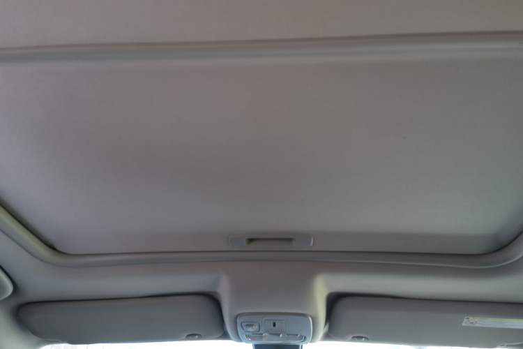 Used Citroen C5 2013 2.0L Automatic Luxury Model Headliner