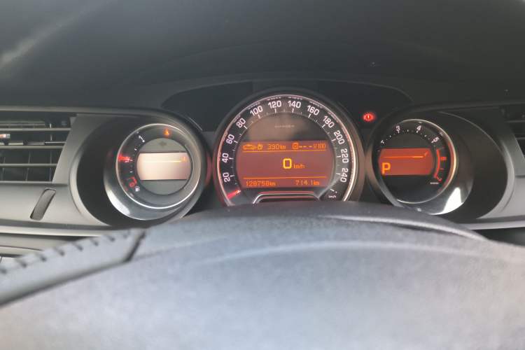 Used Citroen C5 2013 2.3L Automatic Zunyu Model Instrument Cluster
