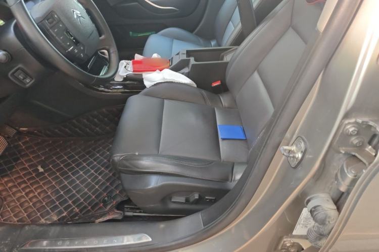 Used Citroen C5 2013 2.0L Automatic Yue Shang Edition Left Front Seat