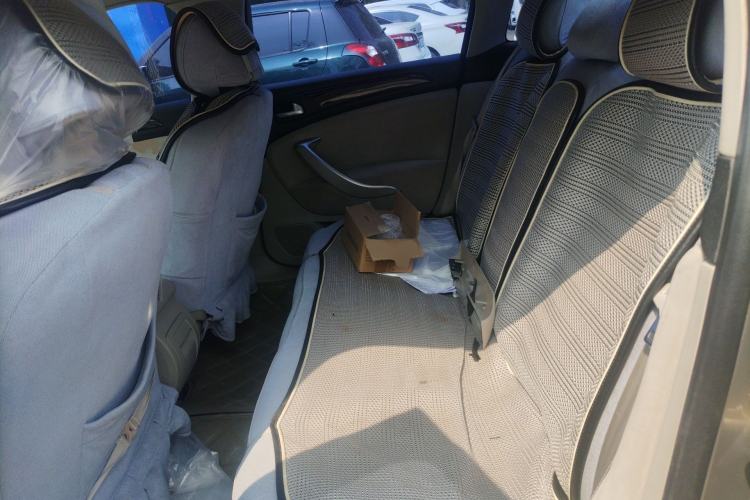 Used Citroen C5 2013 2.0L Manual Comfort Version Left Rear Seat