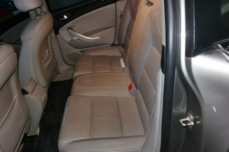 Used Citroen C5 2013 2.3L Automatic Zunyu Model Left Rear Seat