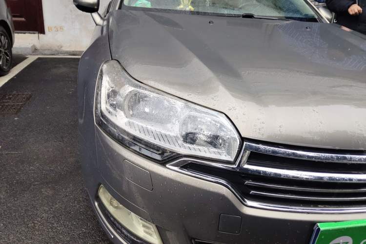 Used Citroen C5 2013 2.0L Automatic Luxury Model Right Front Headlight