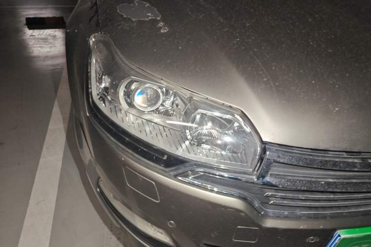 Used Citroen C5 2013 2.3L Automatic Enjoyment Model Right Front Headlight