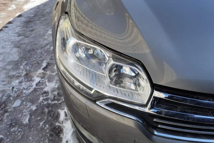 Used Citroen C5 2013 2.0L Automatic Luxury Model Right Front Headlight