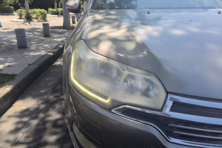 Used Citroen C5 2013 2.0L Automatic Luxury Model Right Front Headlight