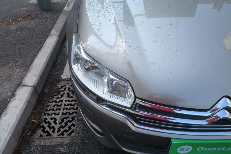 Used Citroen C5 2013 2.3L Automatic Zunyu Model Right Front Headlight