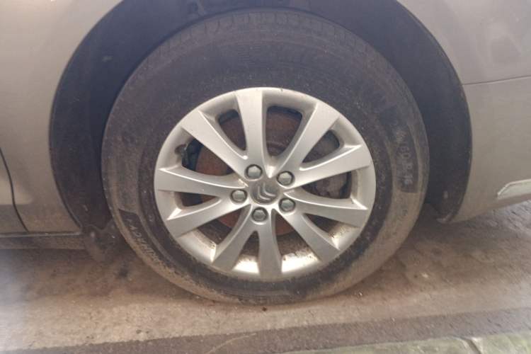 Used Citroen C5 2013 2.0L Automatic Luxury Model Right Front Wheel Hub