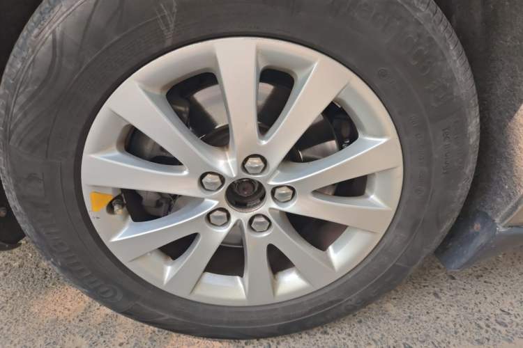 Used Citroen C5 2013 2.0L Automatic Yue Shang Edition Right Front Wheel Hub