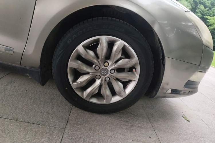 Used Citroen C5 2013 2.3L Automatic Zunyu Model Right Front Wheel Hub