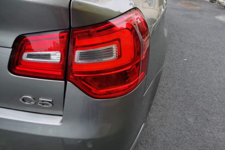 Used Citroen C5 2013 2.0L Automatic Luxury Model Right Rear Taillight