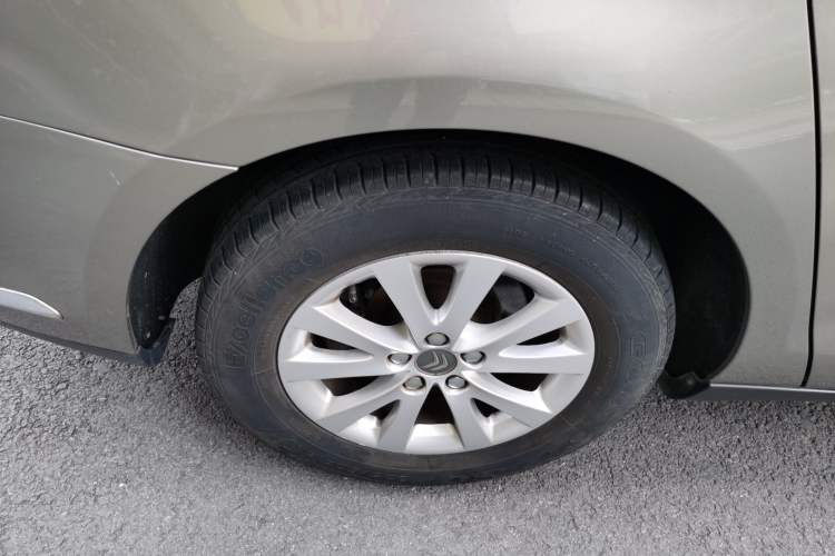 Used Citroen C5 2013 2.0L Automatic Luxury Model Right Rear Wheel Hub