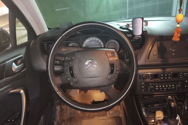 Used Citroen C5 2013 2.0L Automatic Luxury Model Steering Wheel
