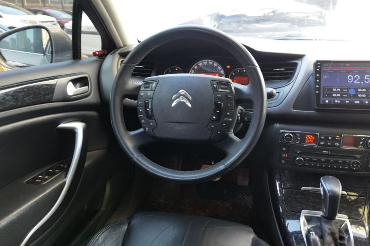 Used Citroen C5 2013 2.0L Automatic Luxury Model Steering Wheel
