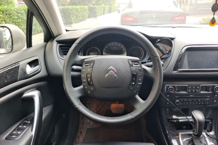 Used Citroen C5 2013 2.3L Automatic Enjoyment Model Steering Wheel
