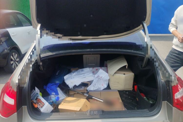 Used Citroen C5 2013 2.0L Manual Comfort Version Trunk