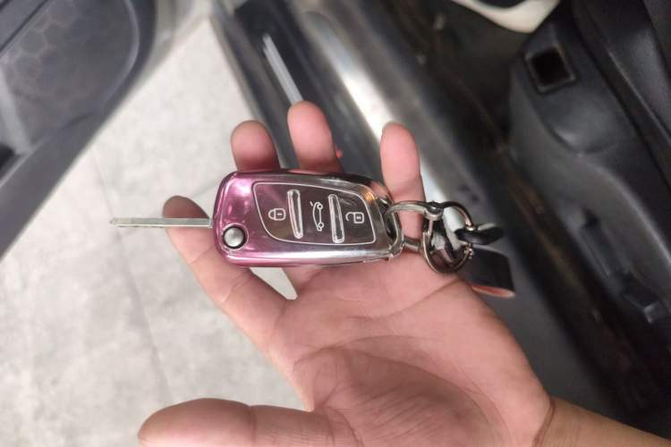 Used Citroen C5 2013 2.3L Automatic Zunyu Model Vehicle Key