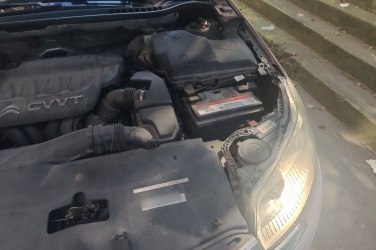 Used Citroen C5 2013 2.0L Automatic Luxury Model Engine Bay Left