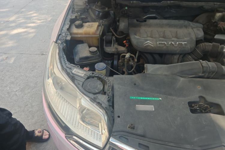 Used Citroen C5 2013 2.0L Automatic Luxury Model Engine Bay Right
