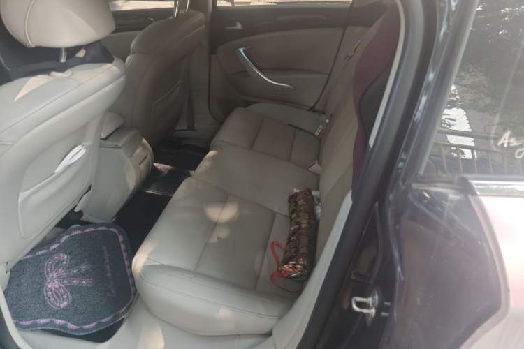 Used Citroen C5 2013 2.0L Automatic Luxury Model Left Rear Seat