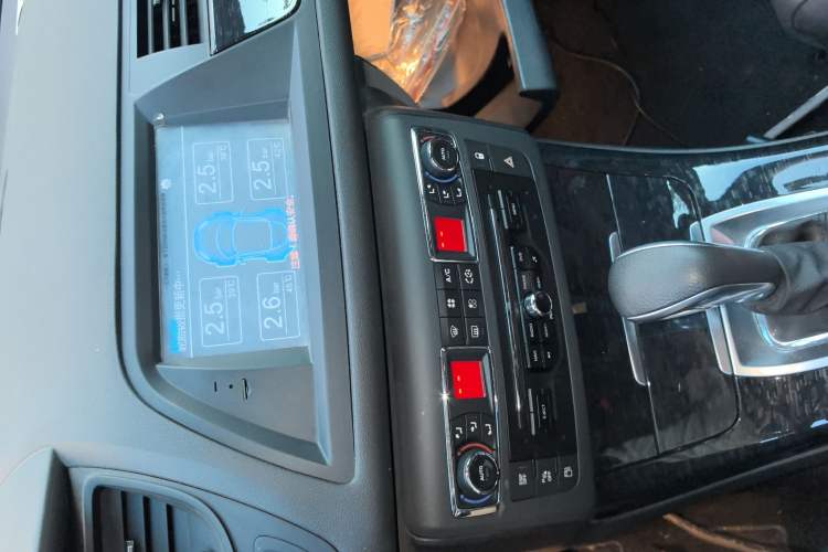 Used Citroen C5 2013 2.3L Automatic Zunyu Model Audio And AC Panel