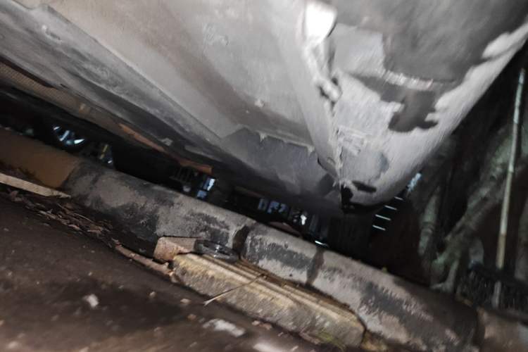 Used Citroen C5 2013 2.0L Automatic Luxury Model Chassis Front Left