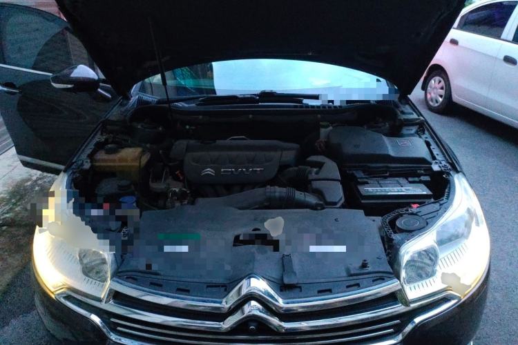 Used Citroen C5 2013 2.0L Automatic Luxury Model Engine Bay