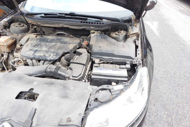 Used Citroen C5 2013 2.0L Automatic Luxury Model Engine Bay Left
