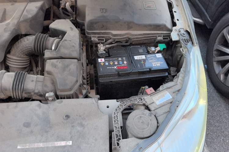 Used Citroen C5 2013 2.3L Automatic Zunyu Model Engine Bay Left