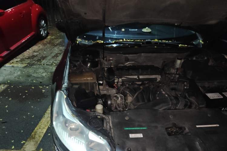 Used Citroen C5 2013 2.0L Automatic Luxury Model Engine Bay Right