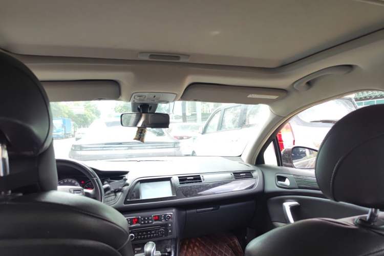 Used Citroen C5 2013 2.0L Automatic Luxury Model Headliner