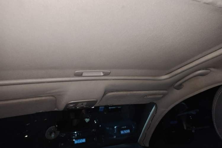 Used Citroen C5 2013 2.0L Automatic Luxury Model Headliner