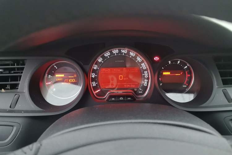Used Citroen C5 2013 2.0L Manual Comfort Version Instrument Cluster