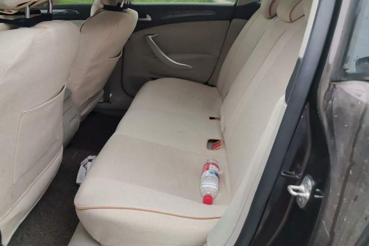 Used Citroen C5 2013 2.0L Manual Comfort Version Left Rear Seat