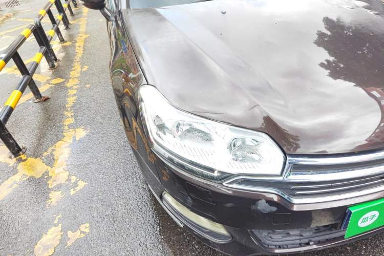 Used Citroen C5 2013 2.0L Automatic Luxury Model Right Front Headlight