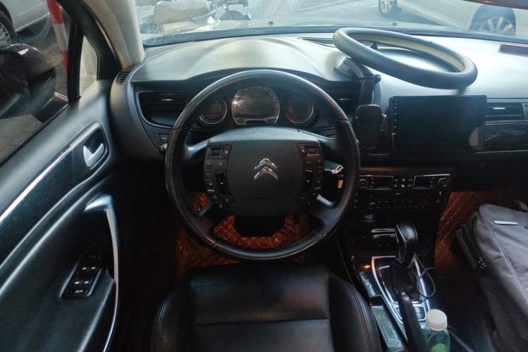 Used Citroen C5 2013 2.0L Automatic Luxury Model Steering Wheel
