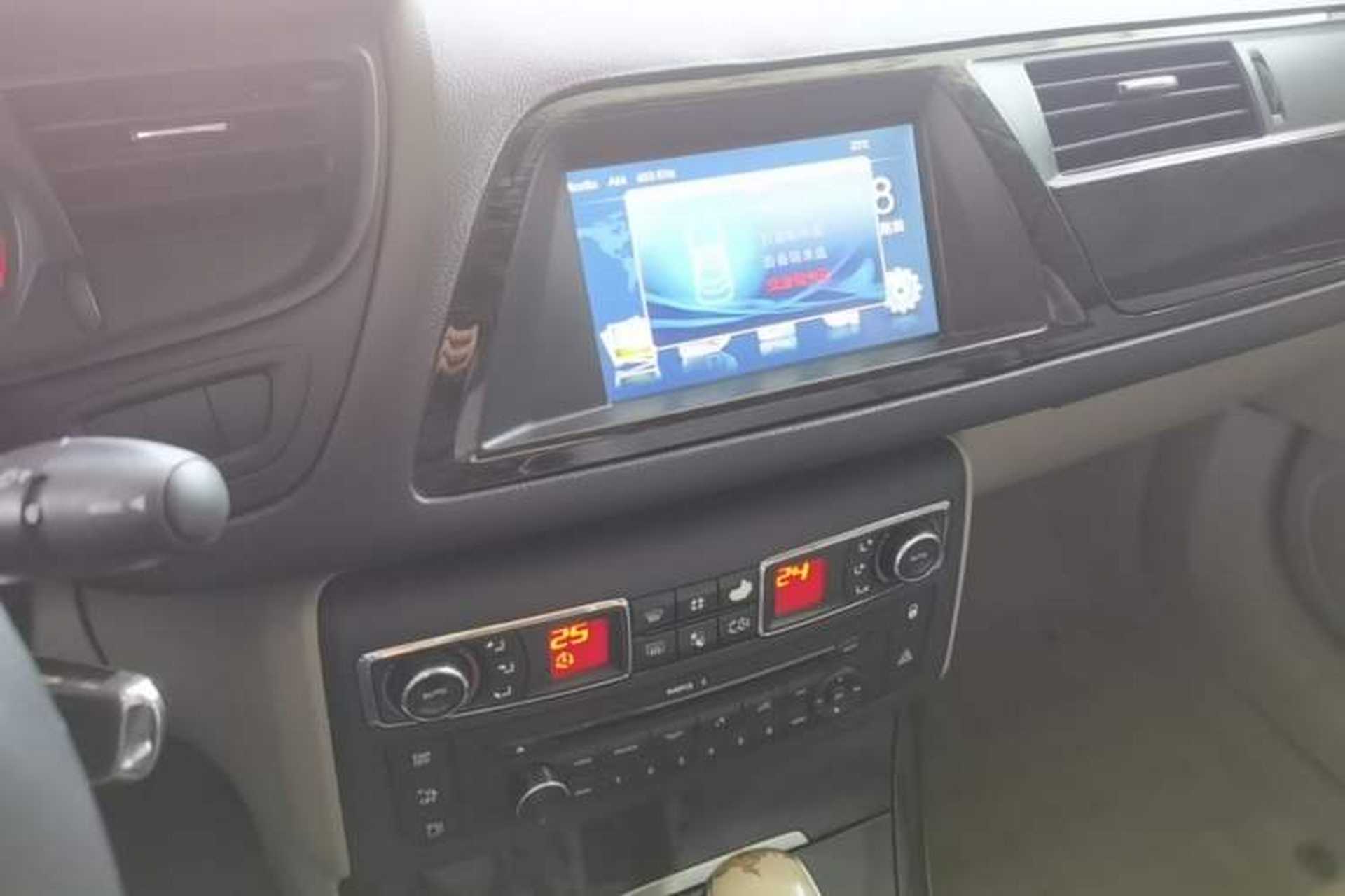 Used Citroen C5 2013 2.0L Automatic Luxury Model Audio And AC Panel